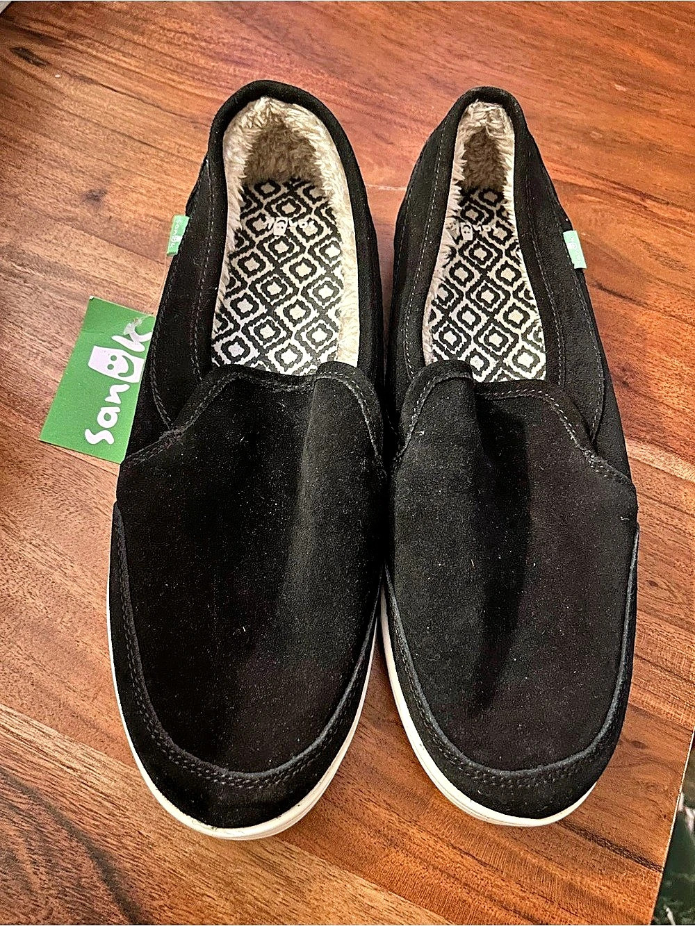 Sanuk Black Slip-On Sneakers US 11 NWT